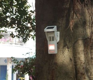 De zonnealarmpir Detector met Geluid en het Licht alarmeren Geen het Schenden